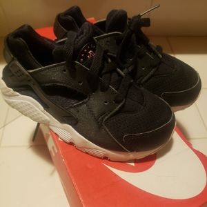 Nike Hurache shoes